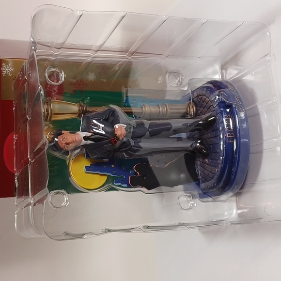 Frank Sinatra, Carlton Cards Ornament - Picture 3 of 6